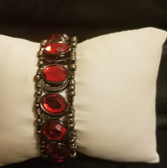 Bracelet - Picture 2 of 8